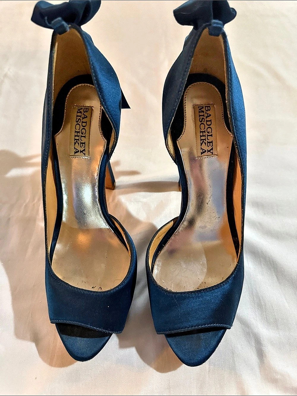 Badgley Mischka Blue Bow Heels US 7M